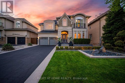 3305 Mistwell Crescent, Oakville (BR Bronte), ON, L6L0A3 | Card Image
