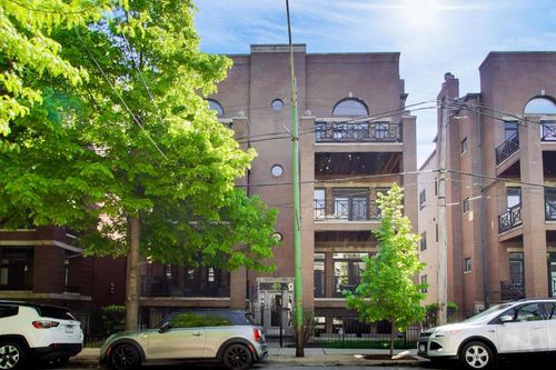 gn-669 N Peoria St, Chicago, IL, 60642-7326 | Card Image