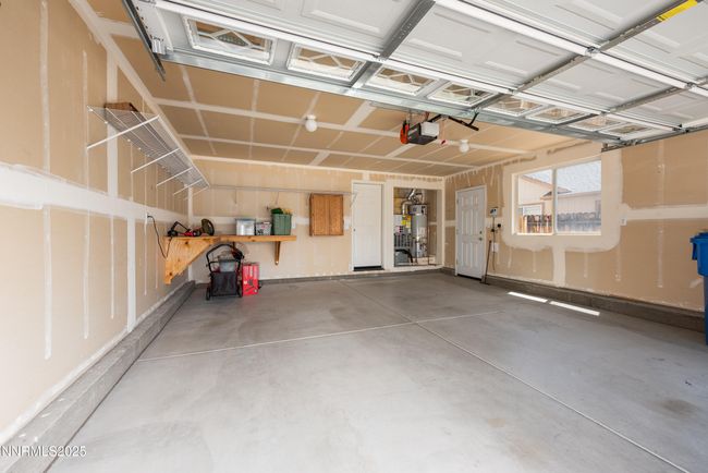 Garage | Image 29