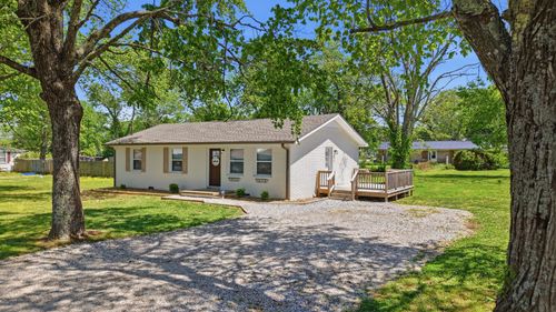 1302 E Grundy St, Tullahoma, TN, 37388-2655 | Card Image