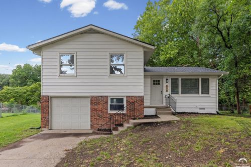 618 Saratoga Pl, Lawrence, KS, 66046-4672 | Card Image