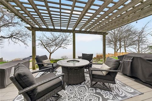 108 Lakeside Dr, Nanticoke, ON, N0A1L0 | Card Image