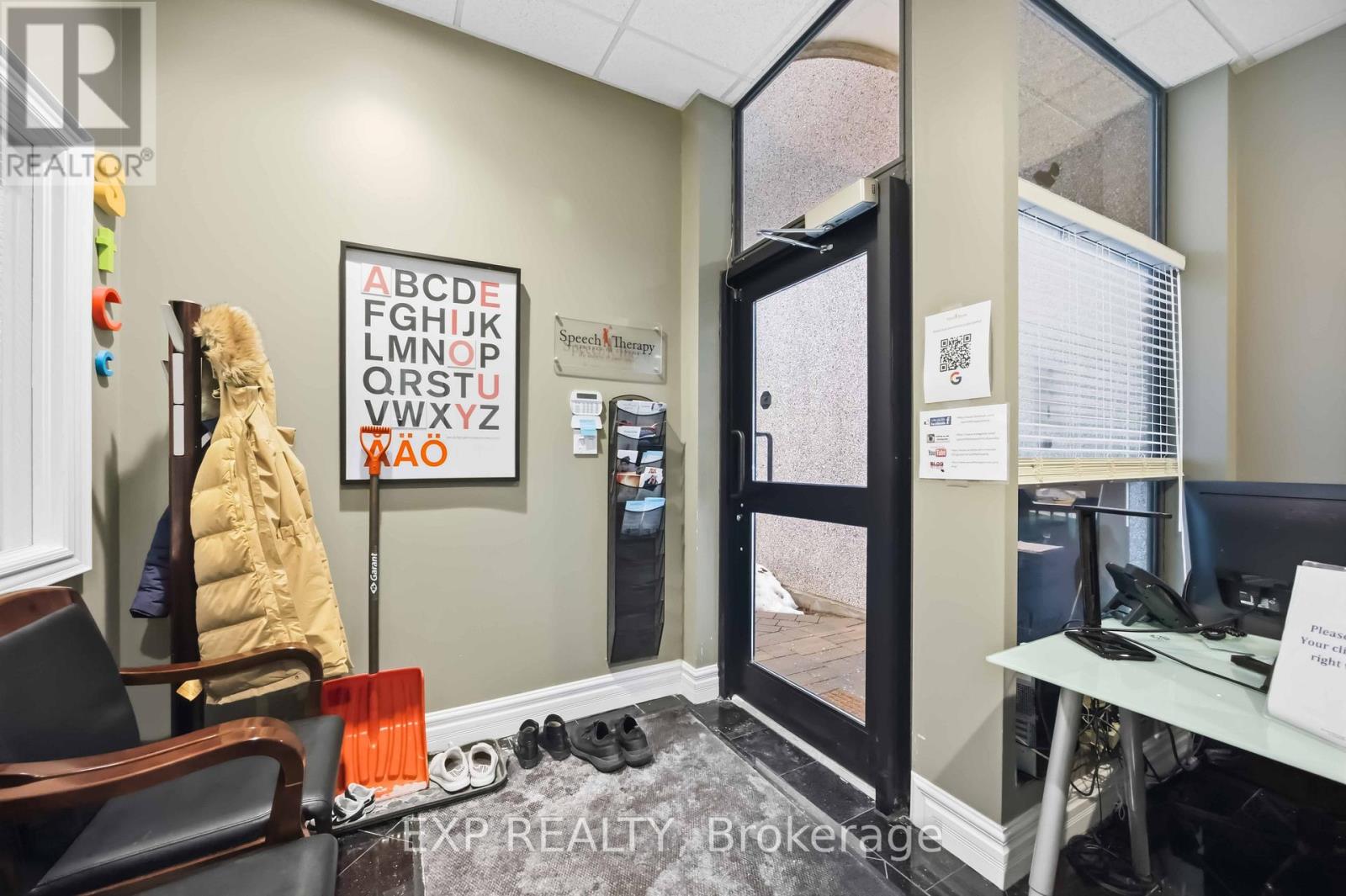 Commercial Lease in Richmond Hill (Beaver Creek Business Park) 5