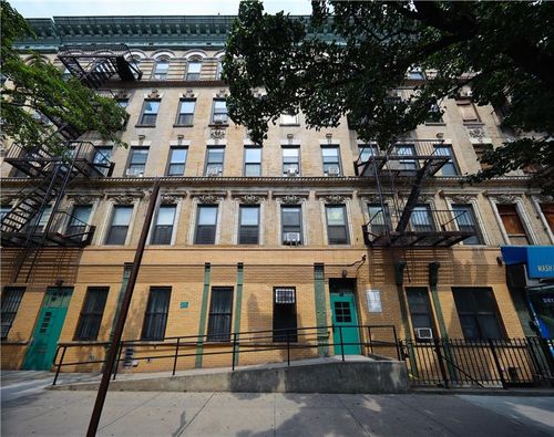 apt-4d-2090 Madison Ave, New York, NY, 10037-3418 | Card Image