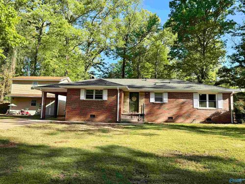 826 Parker Blvd, WEAVER, AL, 36277 | Card Image