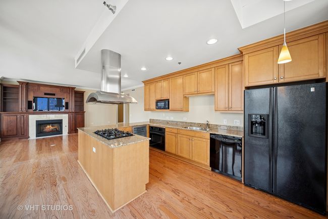 APT-2601 - 55 E Erie St, Condo with 2 bedrooms, 2 bathrooms and 1 parking in Chicago IL | Image 5