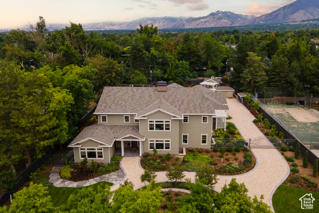 Applewood Ave, Holladay, UT 84121