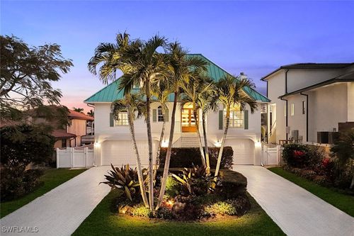 464 Oak Ave, NAPLES, FL, 34108-2325 | Card Image