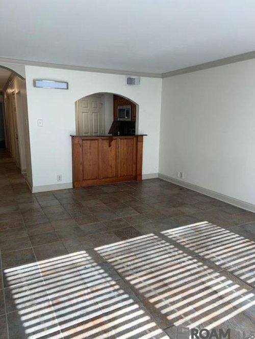 203-2045 N 3rd St, Baton Rouge, LA, 70802-5180 | Card Image