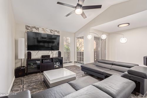 242-200 E Southern Ave, Tempe, AZ, 85282-5139 | Card Image