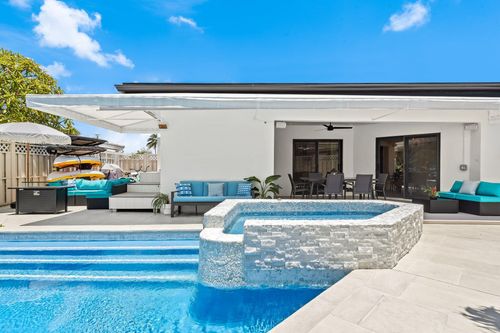 581 Se 5th Ave, Pompano Beach, FL, 33060-8101 | Card Image