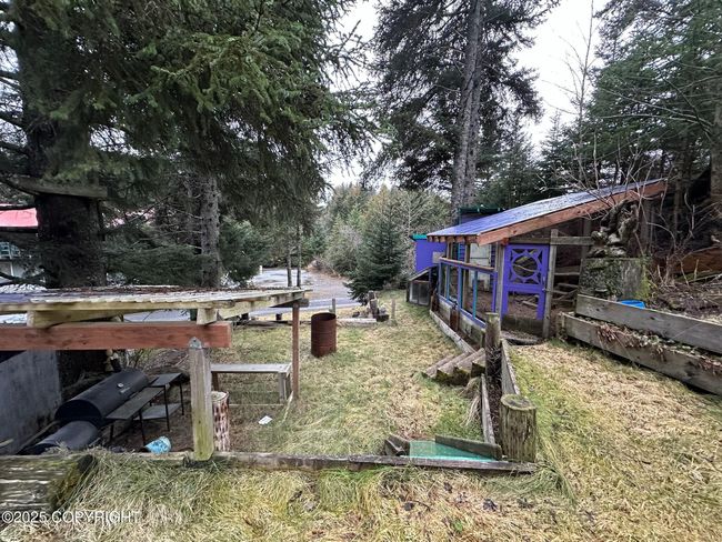 West & South yard | Image 45