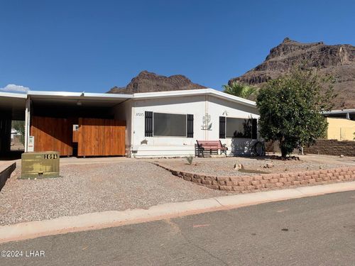 37271 S Buckskin Cir, Parker, AZ, 85344-8214 | Card Image