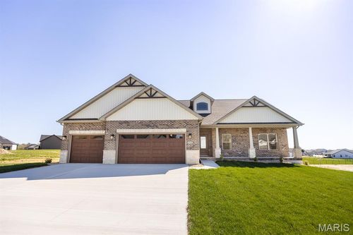 3740 Golfview Cir, Shiloh, IL, 62221-4562 | Card Image
