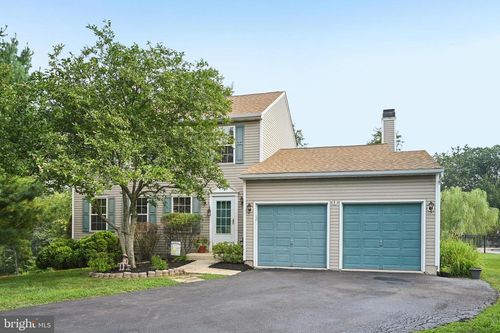 1983 Summit Way, POTTSTOWN, PA, 19464-2159 | Card Image
