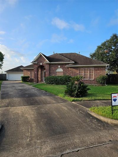 2523 Carriage Lane, House other with 4 bedrooms, 2 bathrooms and null parking in Stafford TX | Image 1