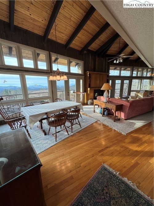 160 Crestwood Cir, Newland, NC, 28657 | Card Image