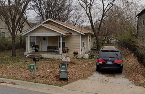 1318 S College Ave, Fayetteville, AR, 72701-6551 | Card Image