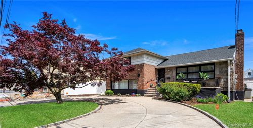 11701 237th St, Elmont, NY, 11003-3927 | Card Image