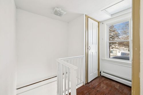 86 Elm St, Swansea, MA, 02777-4608 | Card Image