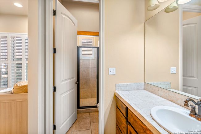 2789 Indian Wells Dr, House other with 3 bedrooms, 4 bathrooms and null parking in Kerrville TX | Image 17