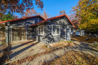 11204 N Brooks Rd, House other with 2 bedrooms, 1 bathrooms and null parking in Irons MI | Image 2