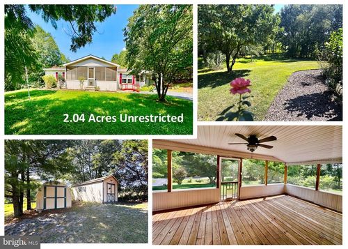561 Oak Grove School Rd, HEDGESVILLE, WV, 25427-3103 | Card Image