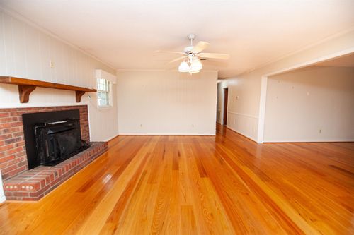 551 Riveroak Rd, inman, SC, 29349-7018 | Card Image