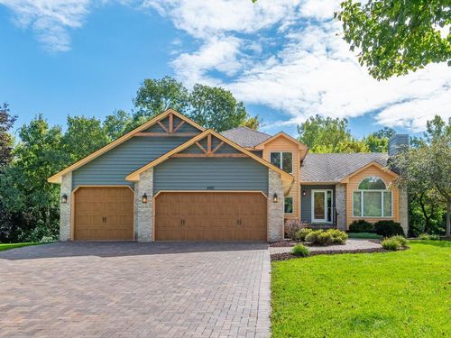 440 83rd Ave Nw, Coon Rapids, MN, 55433-6050 | Card Image
