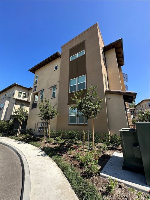 49 Sanctuary Ln, Mission Viejo, CA, 92692-5999 | Card Image