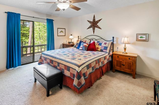 944 Clear Water Trl, House other with 3 bedrooms, 2 bathrooms and null parking in Holly Lake Ranch TX | Image 15