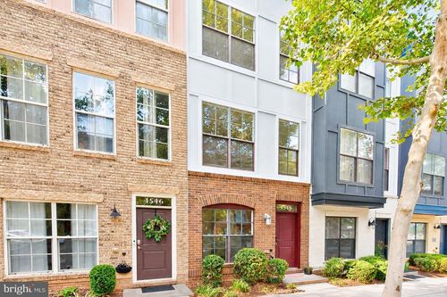 4548 Longfellow St, HYATTSVILLE, MD, 20781-1927 | Card Image