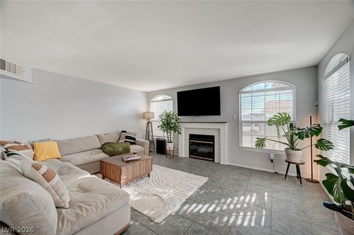 8054 W Rochelle Ave, Las Vegas, NV, 89147-5038 | Card Image