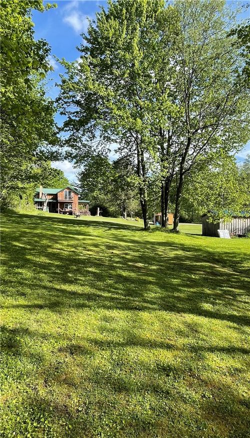 228 Sandmine Ln, Punxsutawney, PA, 15767-4636 | Card Image