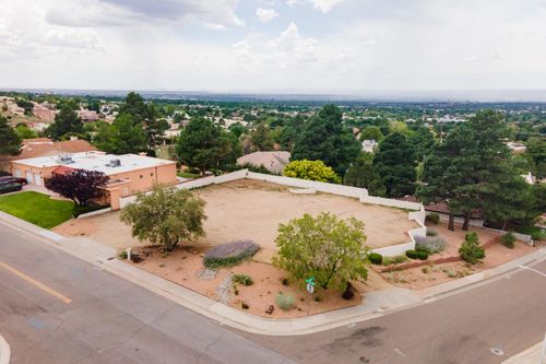 3017 Camino De La Sierra Ne, Albuquerque, NM, 87111-5601 | Card Image