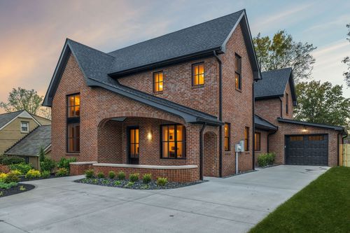 1130 Winding Way, Nashville, TN, 37216-2214 | Card Image