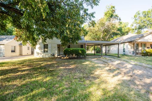 121 W Damon St, Terrell, TX, 75160-1608 | Card Image