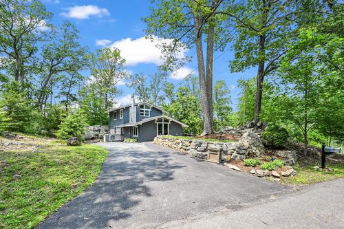 39 Cliff Rd, Greenwood Lake, NY, 10925-4417 | Card Image