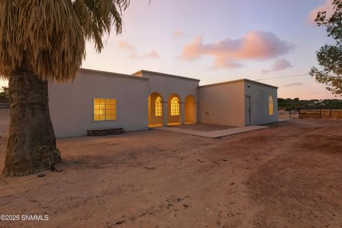 5060 Sioux Trl, Las Cruces, NM, 88012-7339 | Card Image