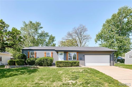 901 Love Dr, O Fallon, MO, 63366-1740 | Card Image