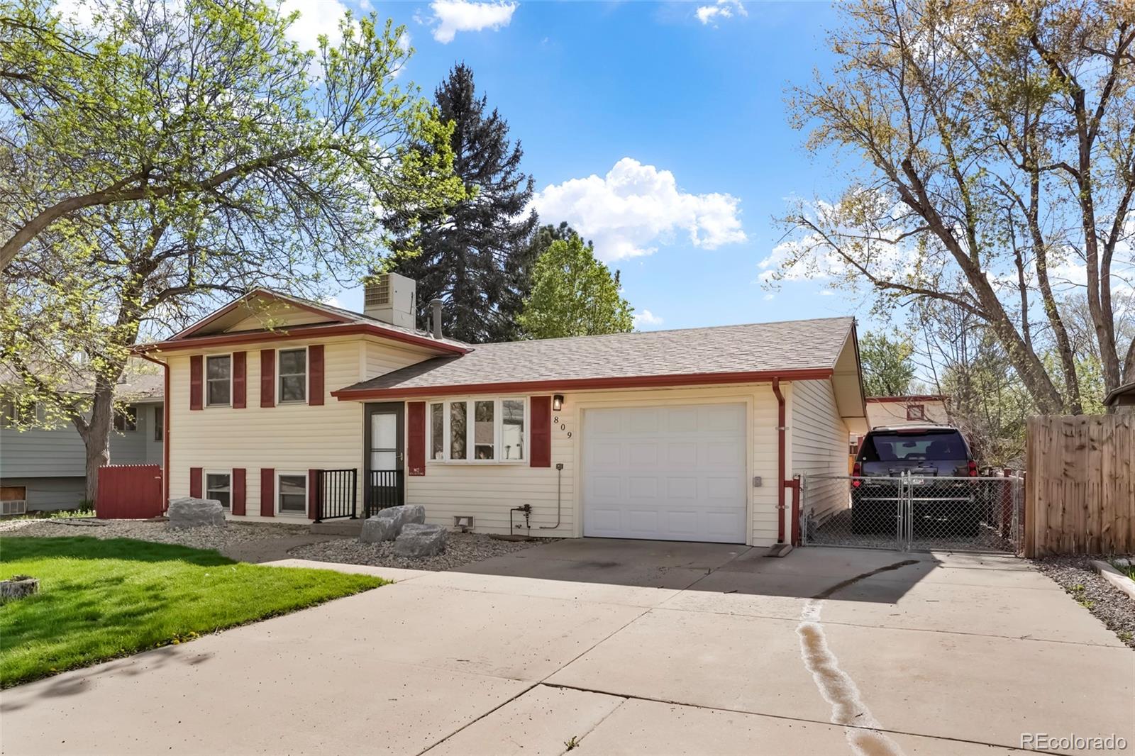 Hilltop St, Longmont, CO 80504