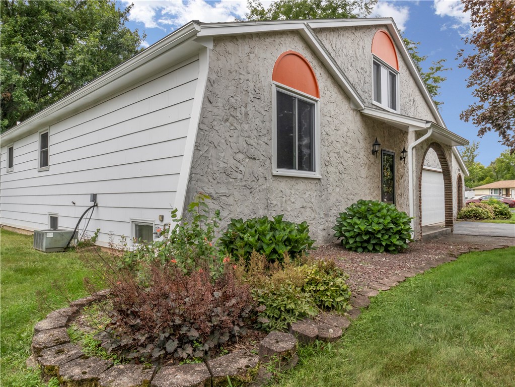 Gina Way, Brockport, NY 14420