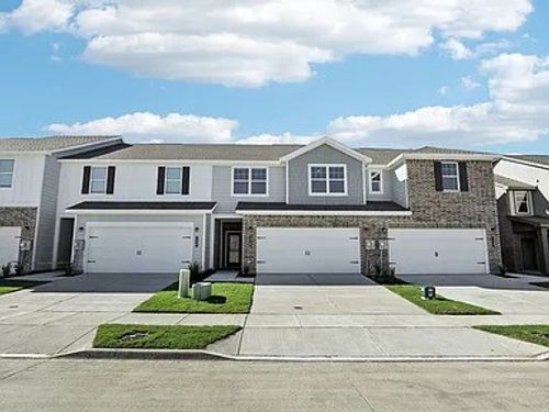 233 Berthe Ct, Cedar Hill, TX, 75104-2904 | Card Image