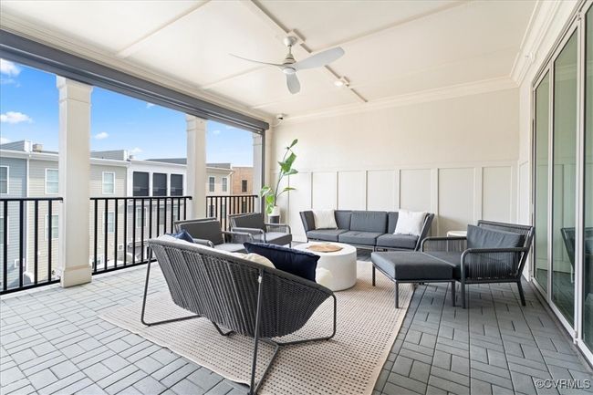 View of sunroom / solarium | Image 33