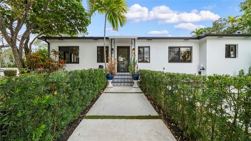 375 Sw 32nd Rd, Miami, FL, 33129-2631 | Card Image