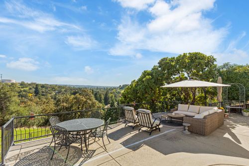 5218 Silver Peak Ln, Rocklin, CA, 95765-5078 | Card Image