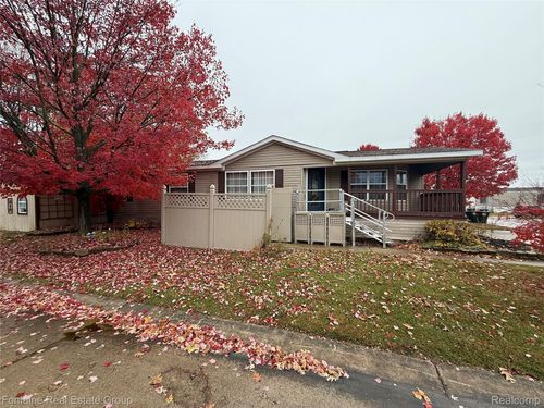 6678 Laramie Dr, Romulus, MI, 48174-5037 | Card Image