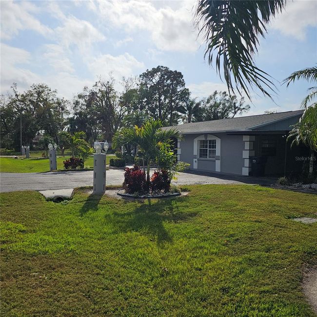 901 8 Th St Sw, House other with 5 bedrooms, 4 bathrooms and null parking in RUSKIN FL | Image 4