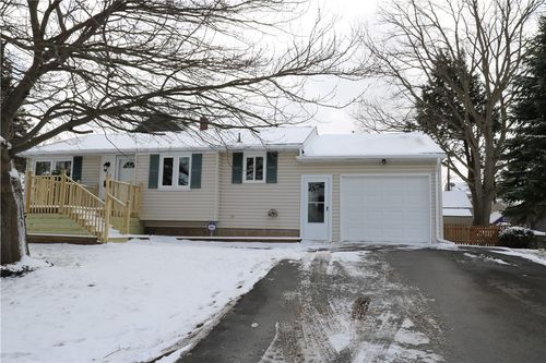 153 Carlisle St, Greece, NY, 14615-2069 | Card Image