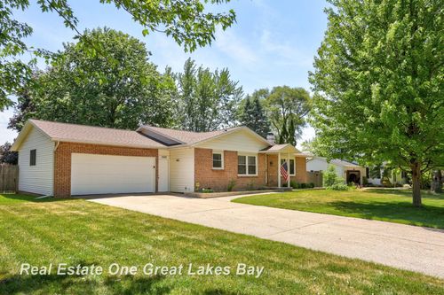 5469 George St, Saginaw, MI, 48603-3662 | Card Image